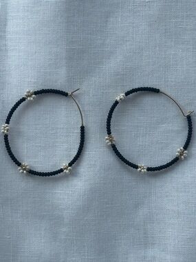 Black Beaded Hoop Earrings with Pearl flower  Accent